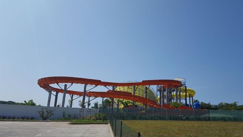 Villa In Funtana With Private Tenniscourt المظهر الخارجي الصورة