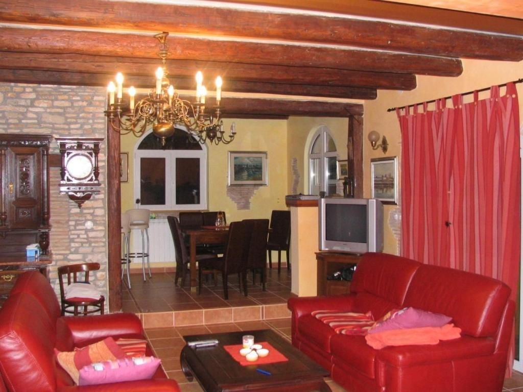 Villa In Funtana With Private Tenniscourt المظهر الخارجي الصورة